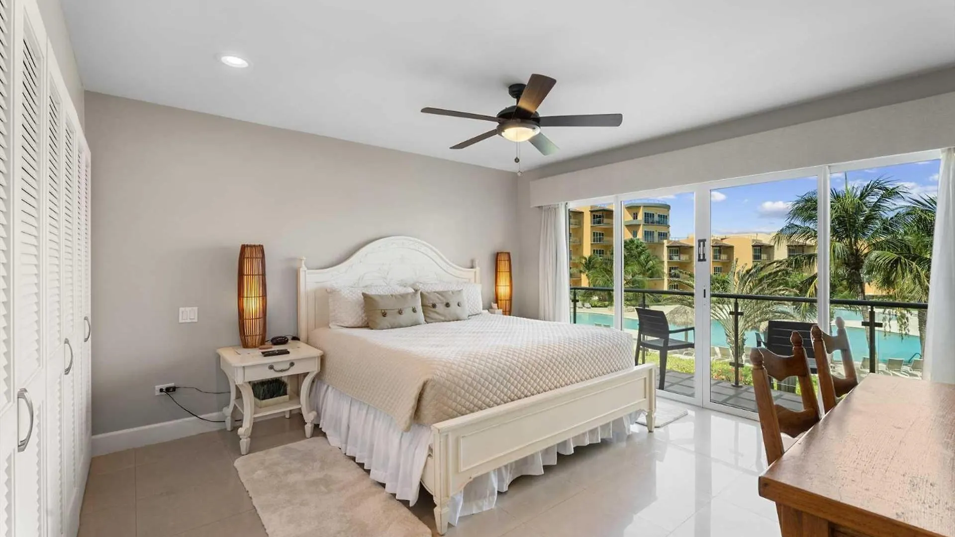 Beachfront - Divine Leisure 2Br Condo - Bc255 Palm Beach
