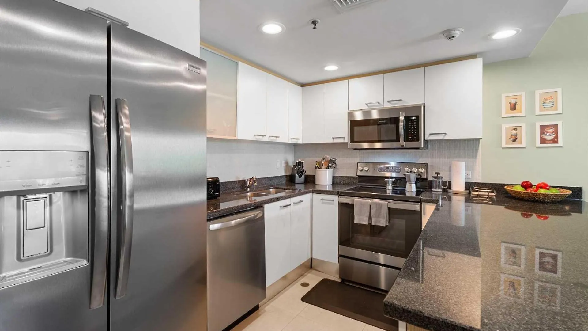 Beachfront - Divine Leisure 2Br Condo - Bc255 Palm Beach