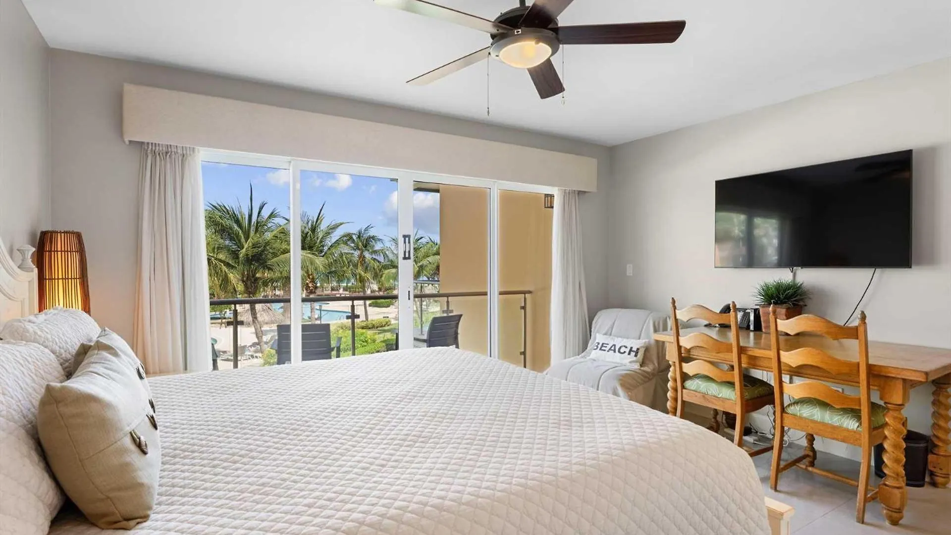 Beachfront - Divine Leisure 2Br Condo - Bc255 Palm Beach